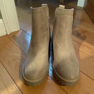 Dolce Vita light tan suede Chelsea boots